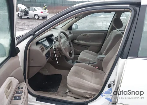 1999 Toyota Camry Le V6 из США, поврежденный, VIN 4T1BF22K4XU929799